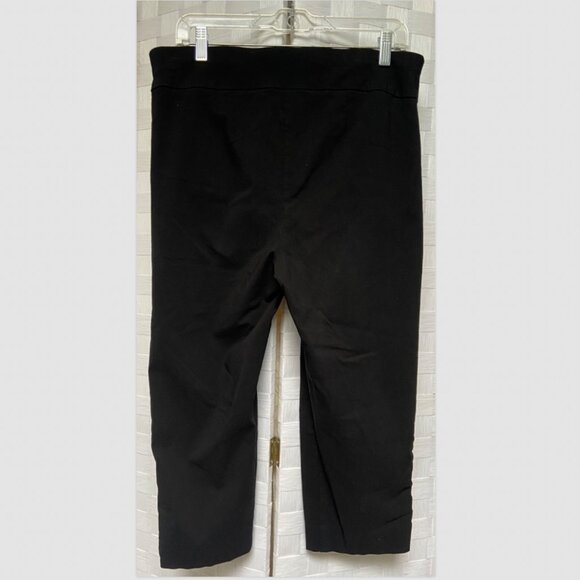 Chico's Perfect Stretch Capri Black Pants Size 2.5 - Picture 4 of 6